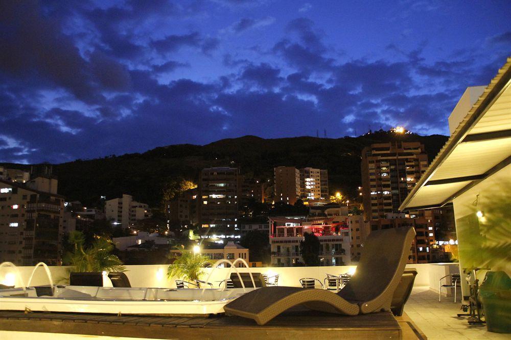 Aqua Granada Hotel Cali Buitenkant foto