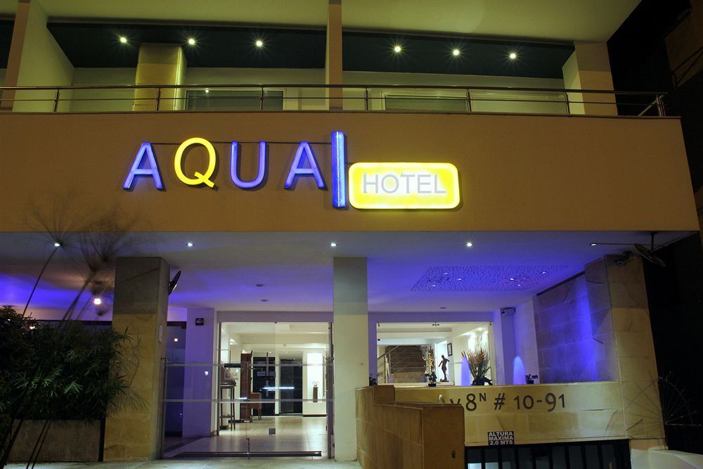 Aqua Granada Hotel Cali Buitenkant foto